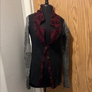 Gimmicks by BKE Black and Burgundy Cardigan